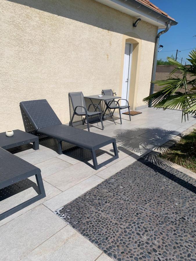 Studio Independant Avec Piscine Et Jardin L'Abergement-Sainte-Colombe Exteriér fotografie